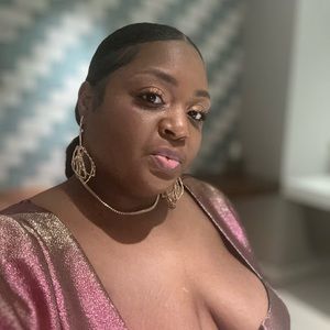 Meet your Posher, Pamela
